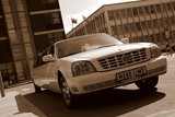 Limuzinu nuoma  3. Cadillac DeVille   12 мест    Безупречный, красивый и удобный. Элегантный лимузин белого цвета, которым Вы на самом деле останетесь довольны.   